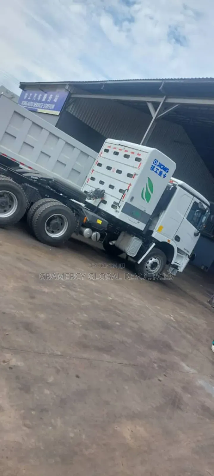 Brand New Hanvan CNG Trailer Head Tractor Head CNG - 8 Cylinders