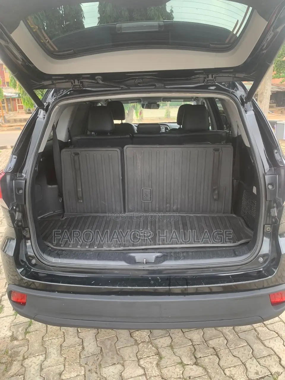 Toyota Highlander XLE 4x4 V6 (3.5L 6cyl 8A) 2018 Black