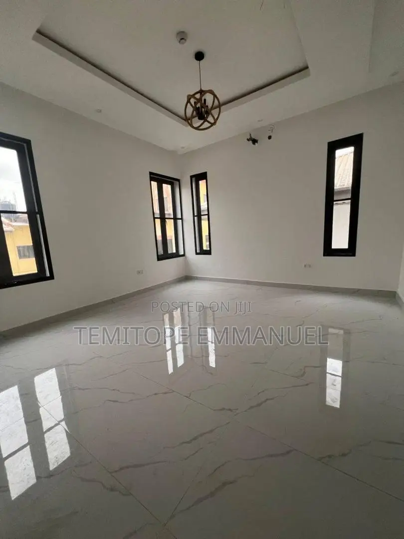 Furnished 5bdrm House in Admiralty Way, Lekki Phase 1 for rent