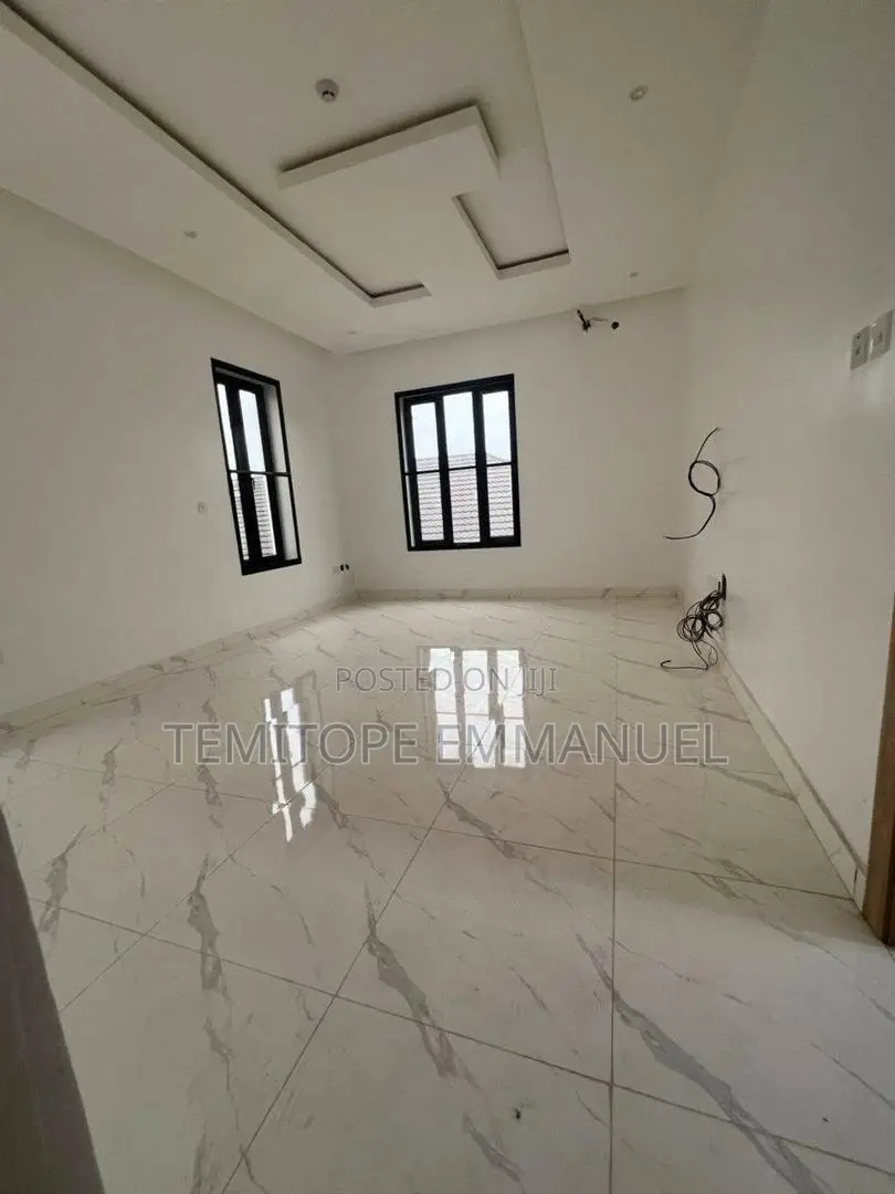 Furnished 5bdrm House in Admiralty Way, Lekki Phase 1 for rent