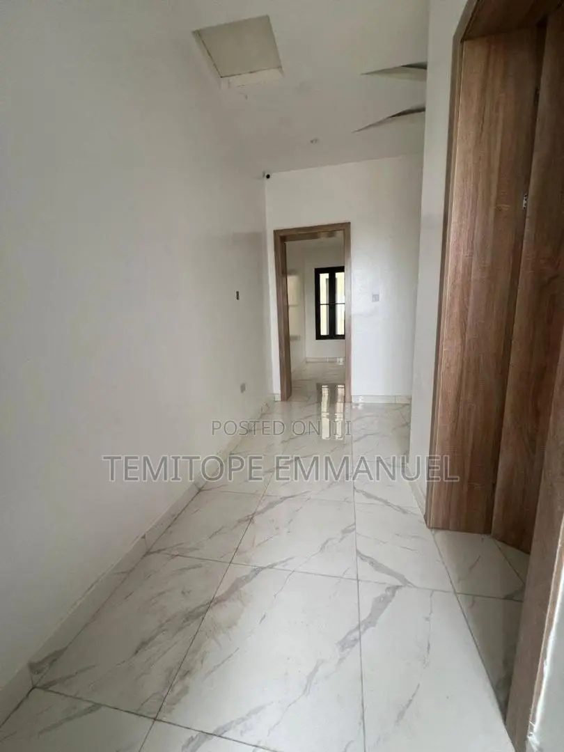 Furnished 5bdrm House in Admiralty Way, Lekki Phase 1 for rent