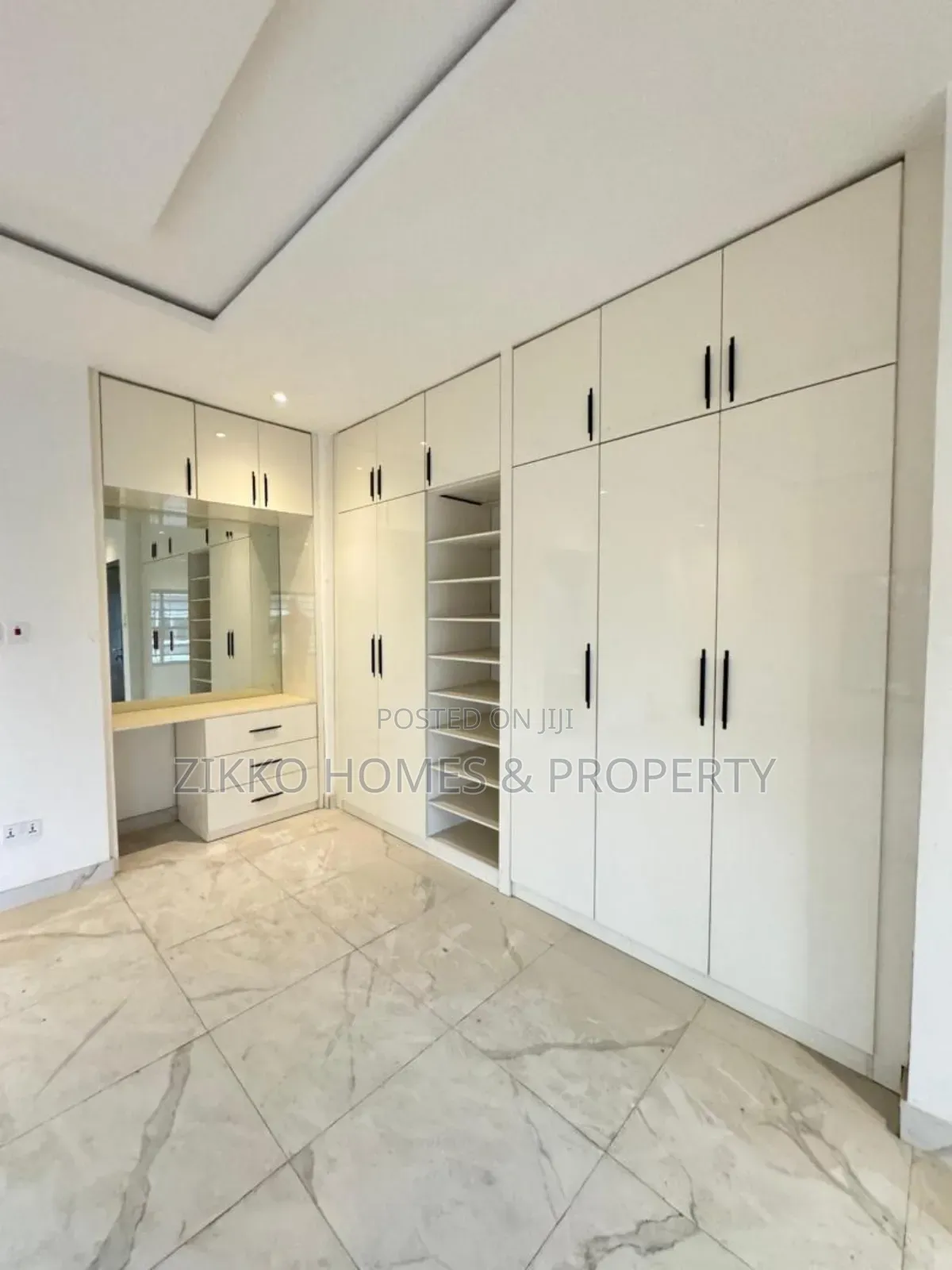 5bdrm Duplex in Lekki for sale