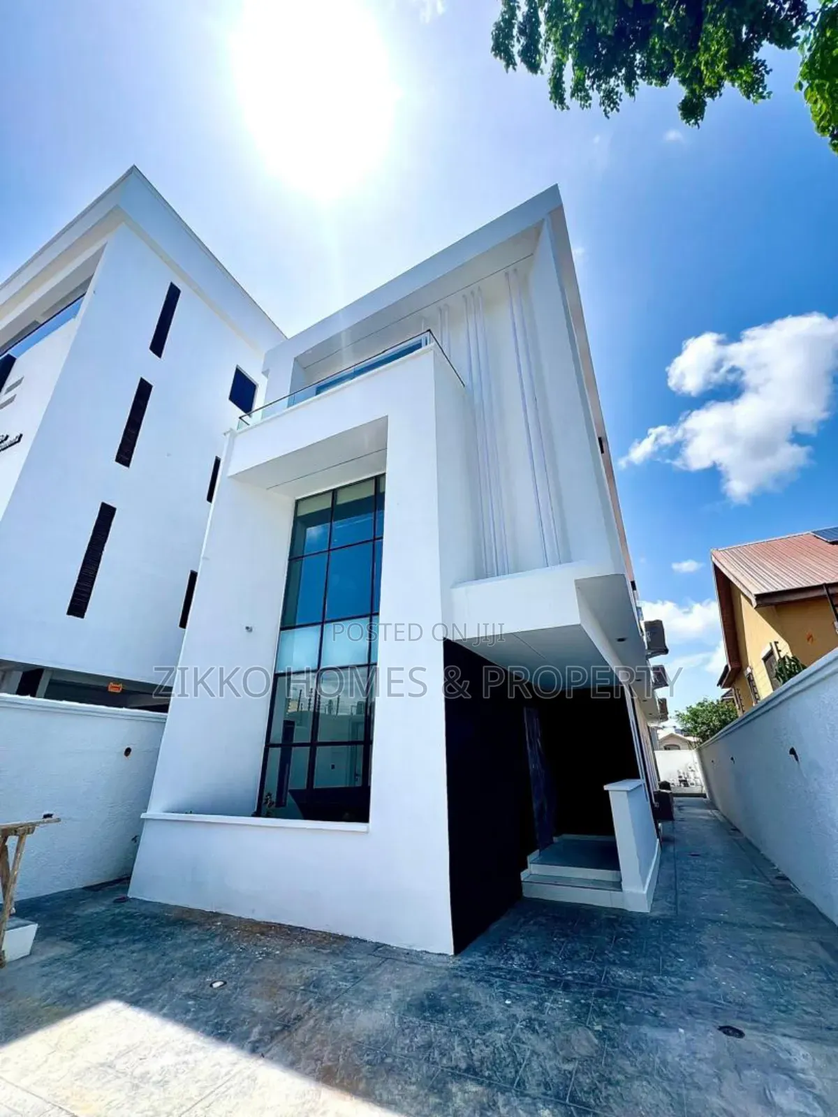 4bdrm Duplex in Lekki for sale