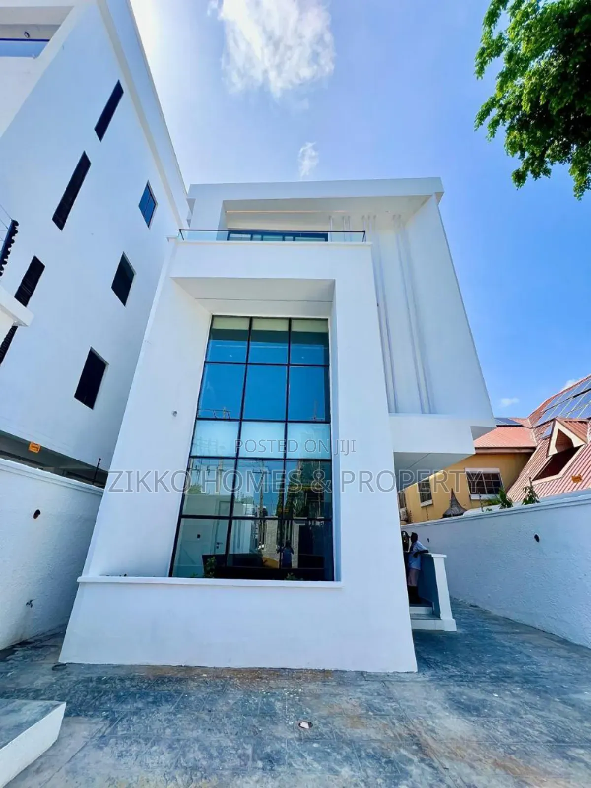 4bdrm Duplex in Lekki for sale