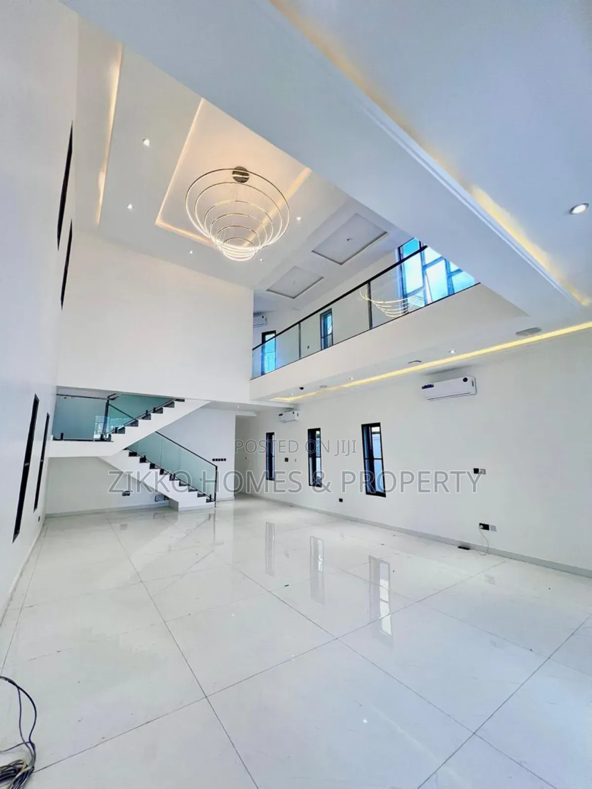 4bdrm Duplex in Lekki for sale