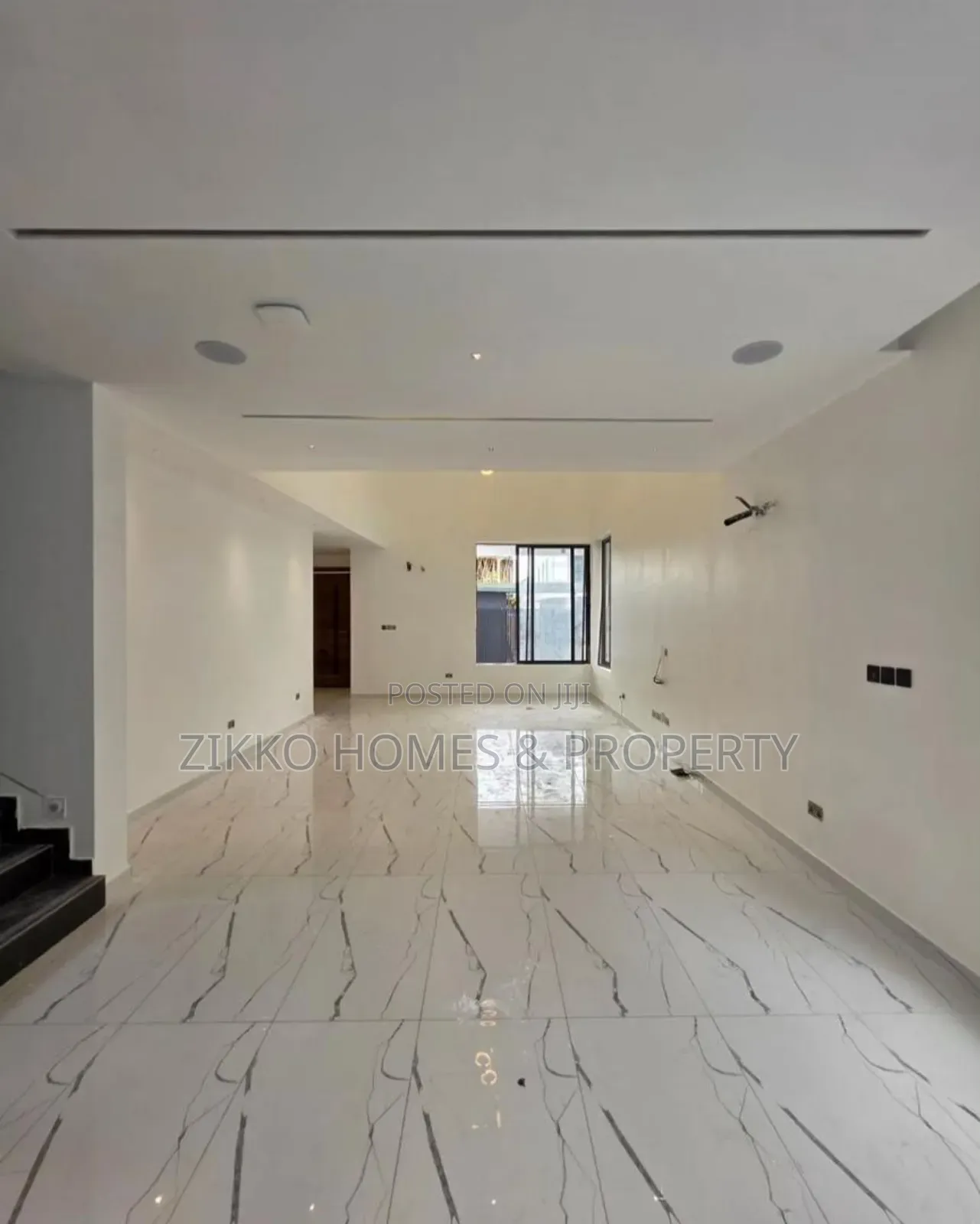 5bdrm Duplex in Lekki for sale