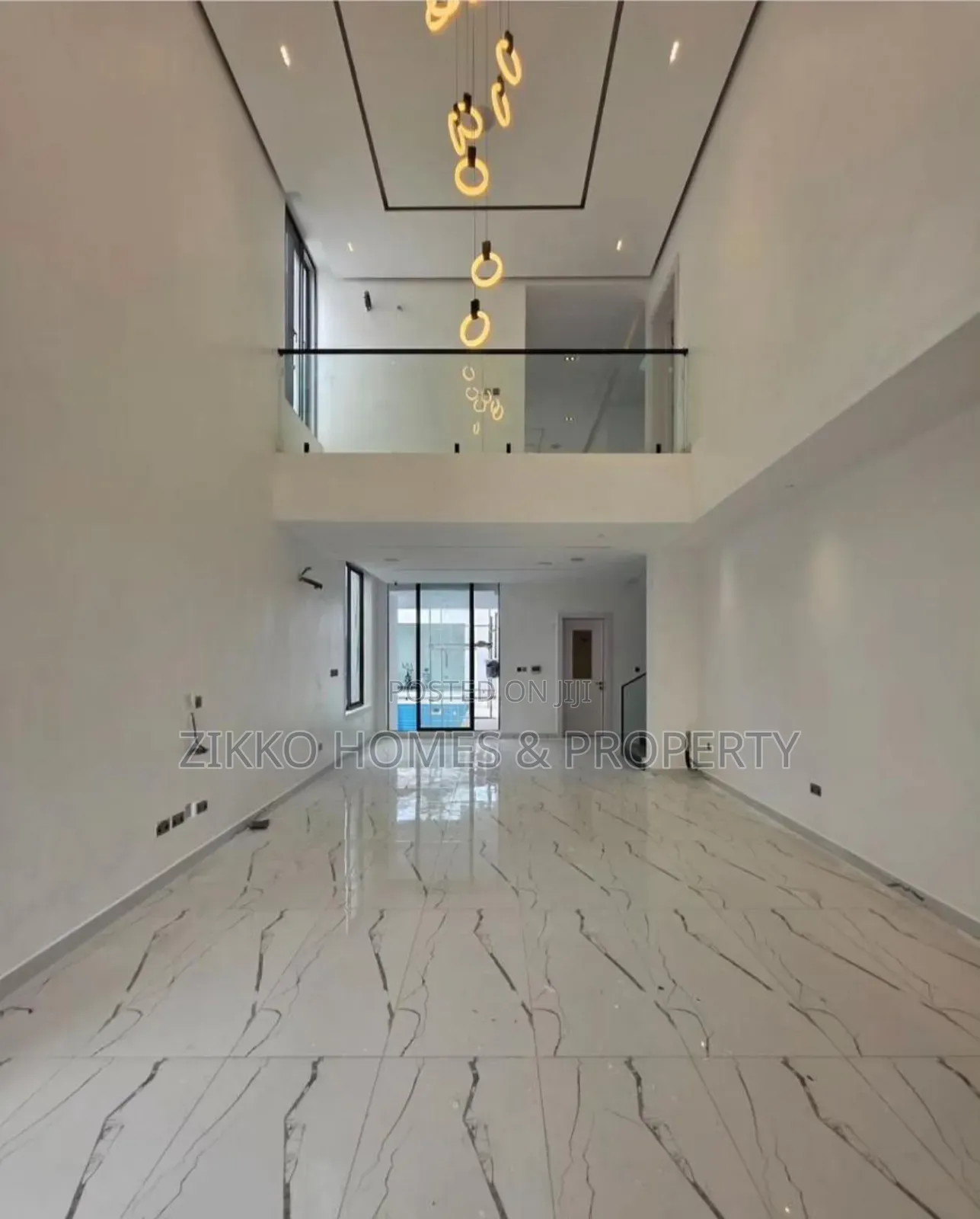 5bdrm Duplex in Lekki for sale