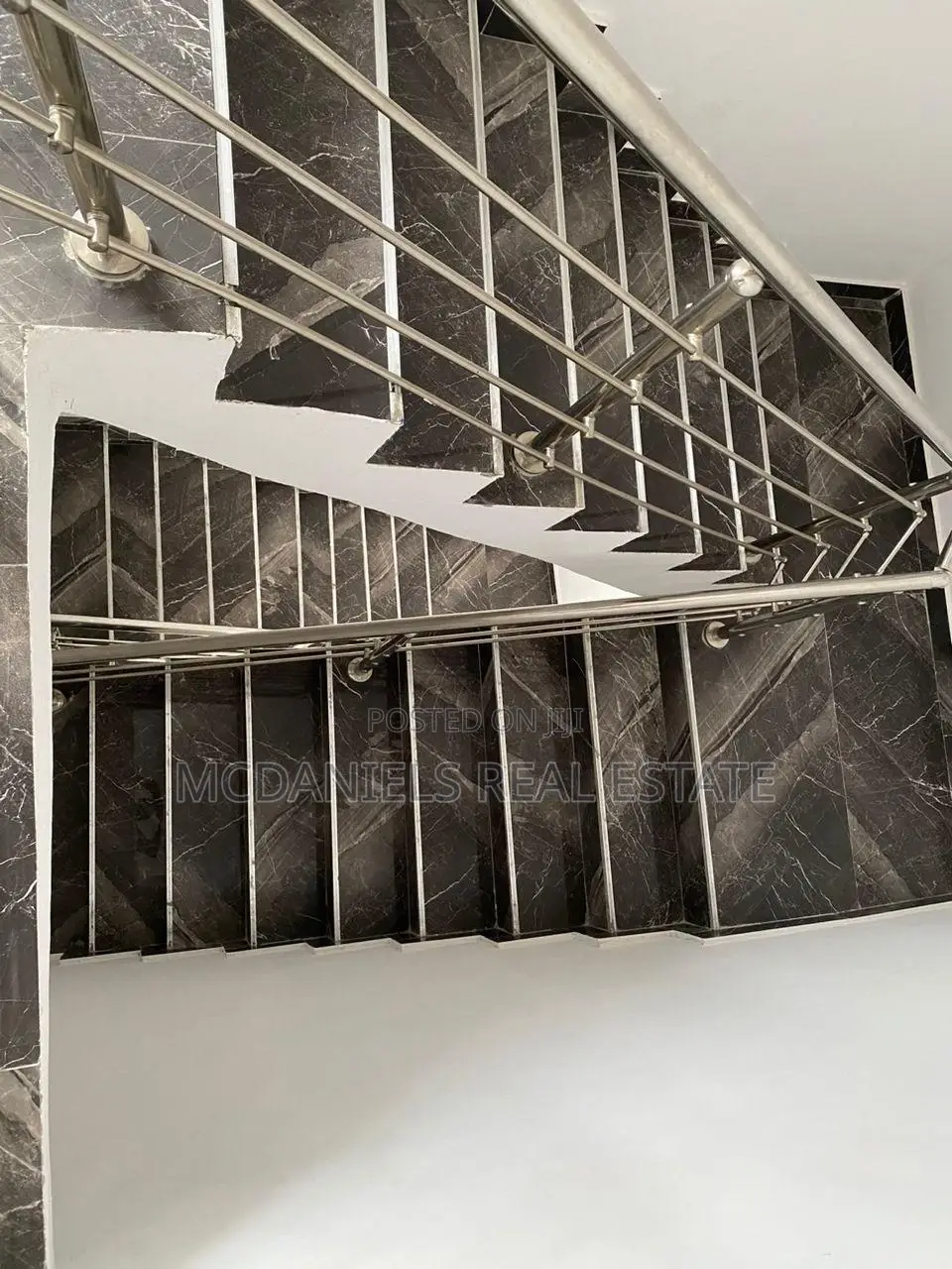 4bdrm Duplex in Sangotedo for sale
