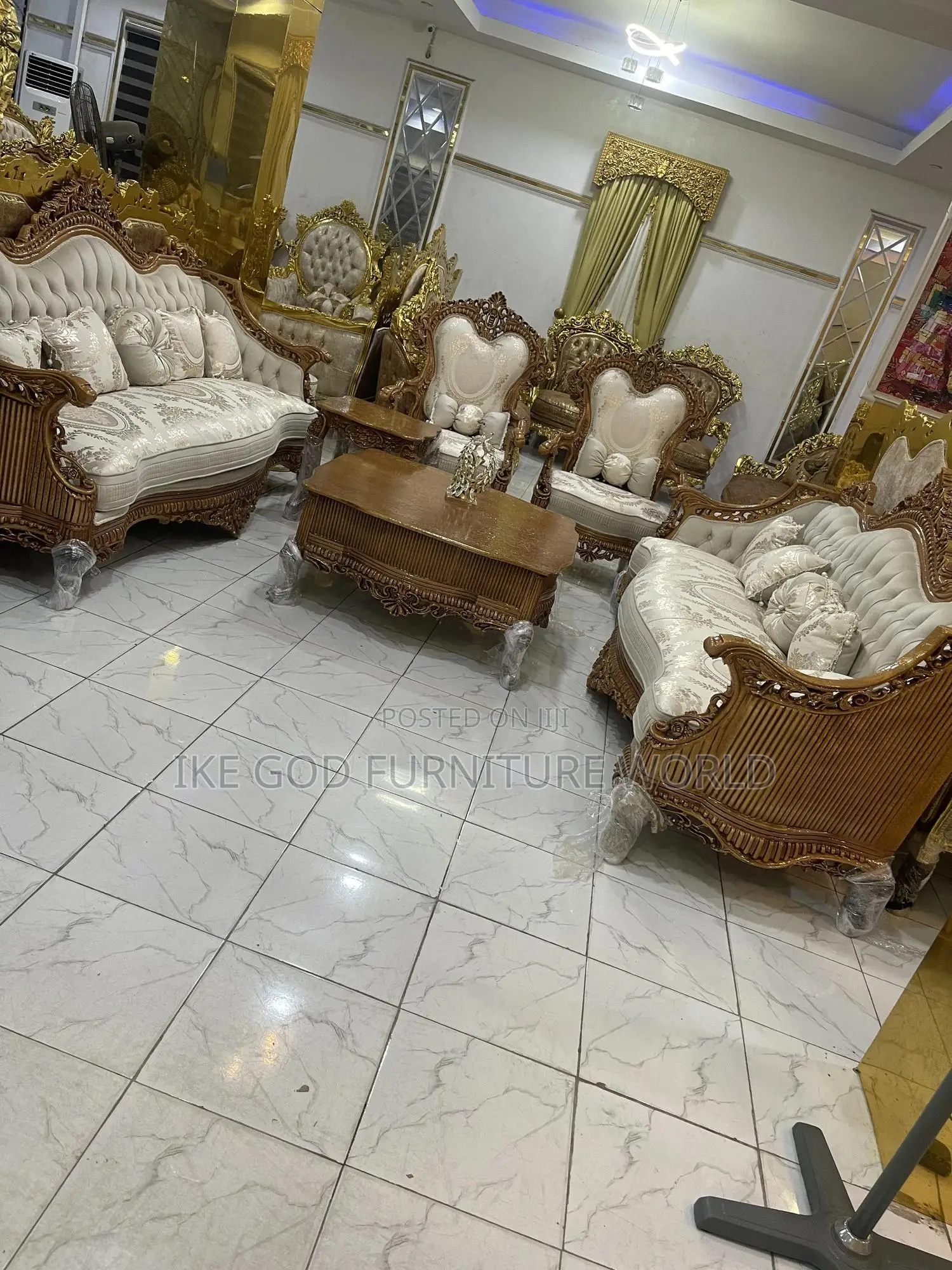 Complete Set of 8seater Imported Royal Fabric Sofa Chair