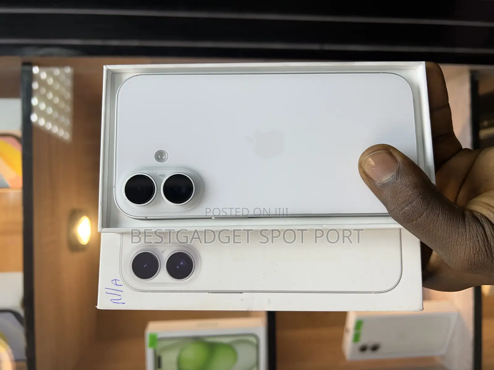 Apple iPhone 16 256 GB White