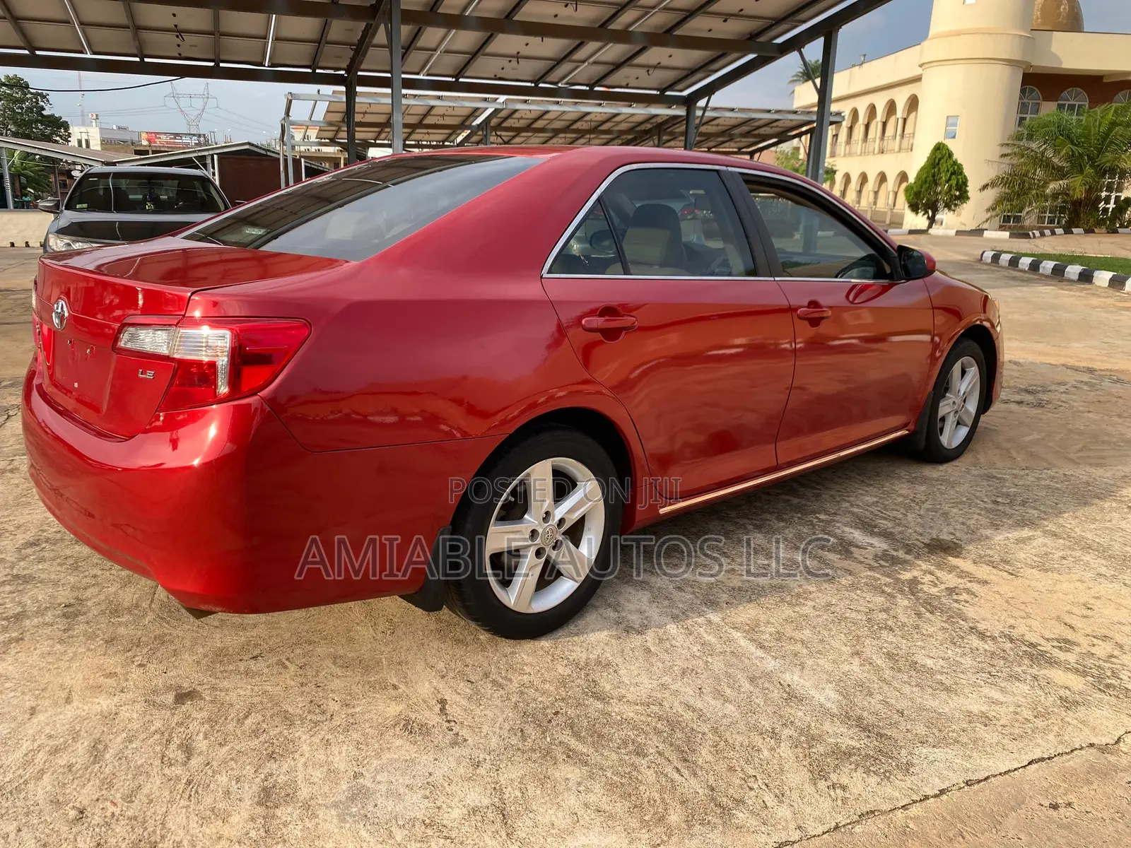 Toyota Camry LE 4dr Sedan (2.5L 4cyl 6A) 2014 Red