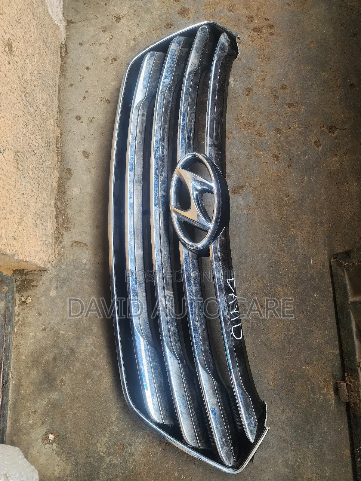 Front Grille Hyundai Grand Santafe 2014 Available
