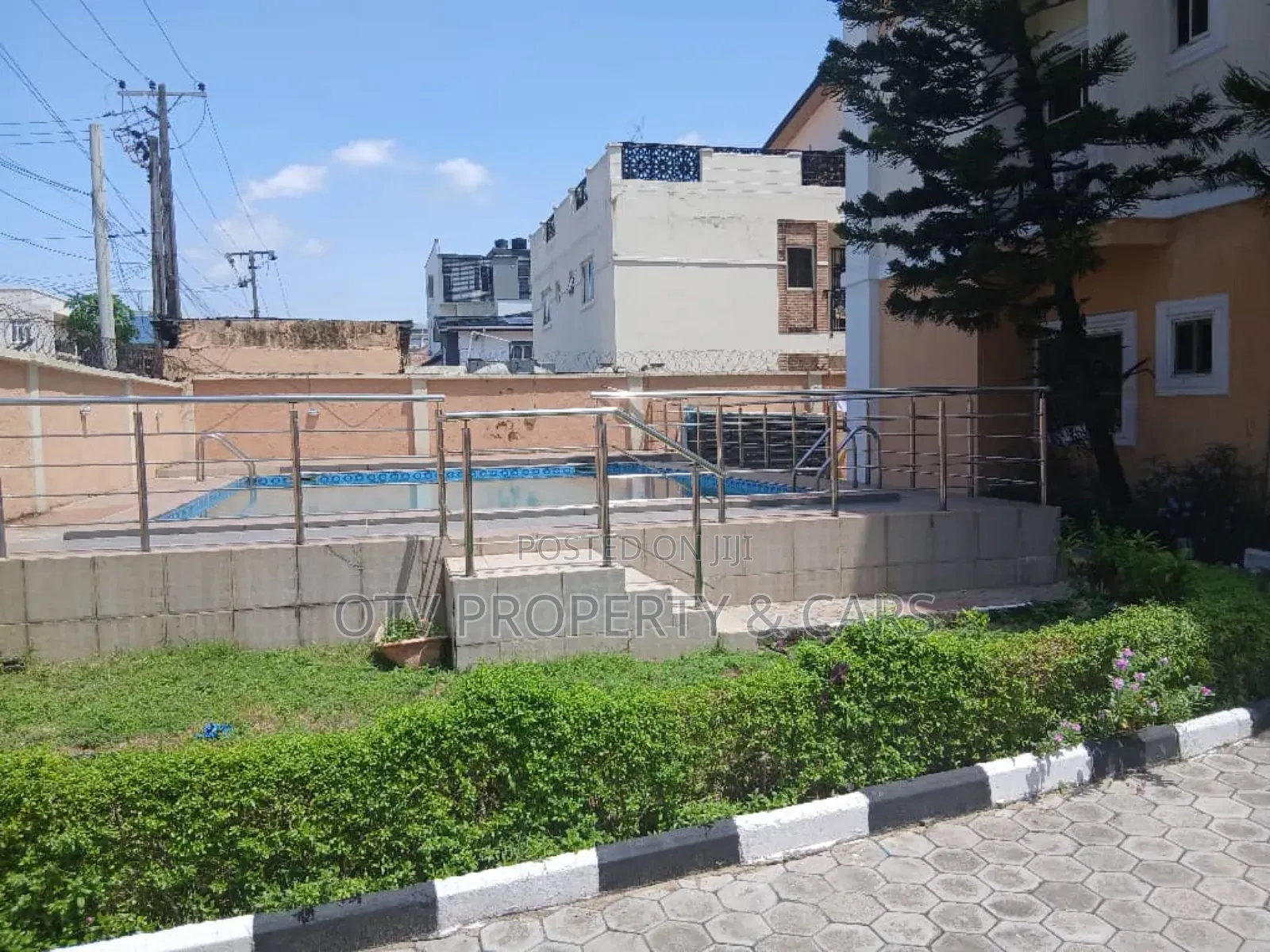 Furnished 3bdrm Apartment in Victoria Island Extension for sale
