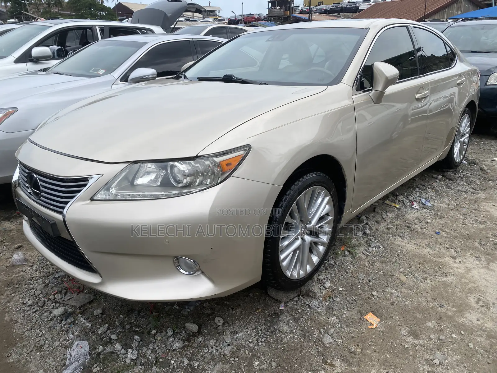 Lexus ES 350 FWD 2013 Gold
