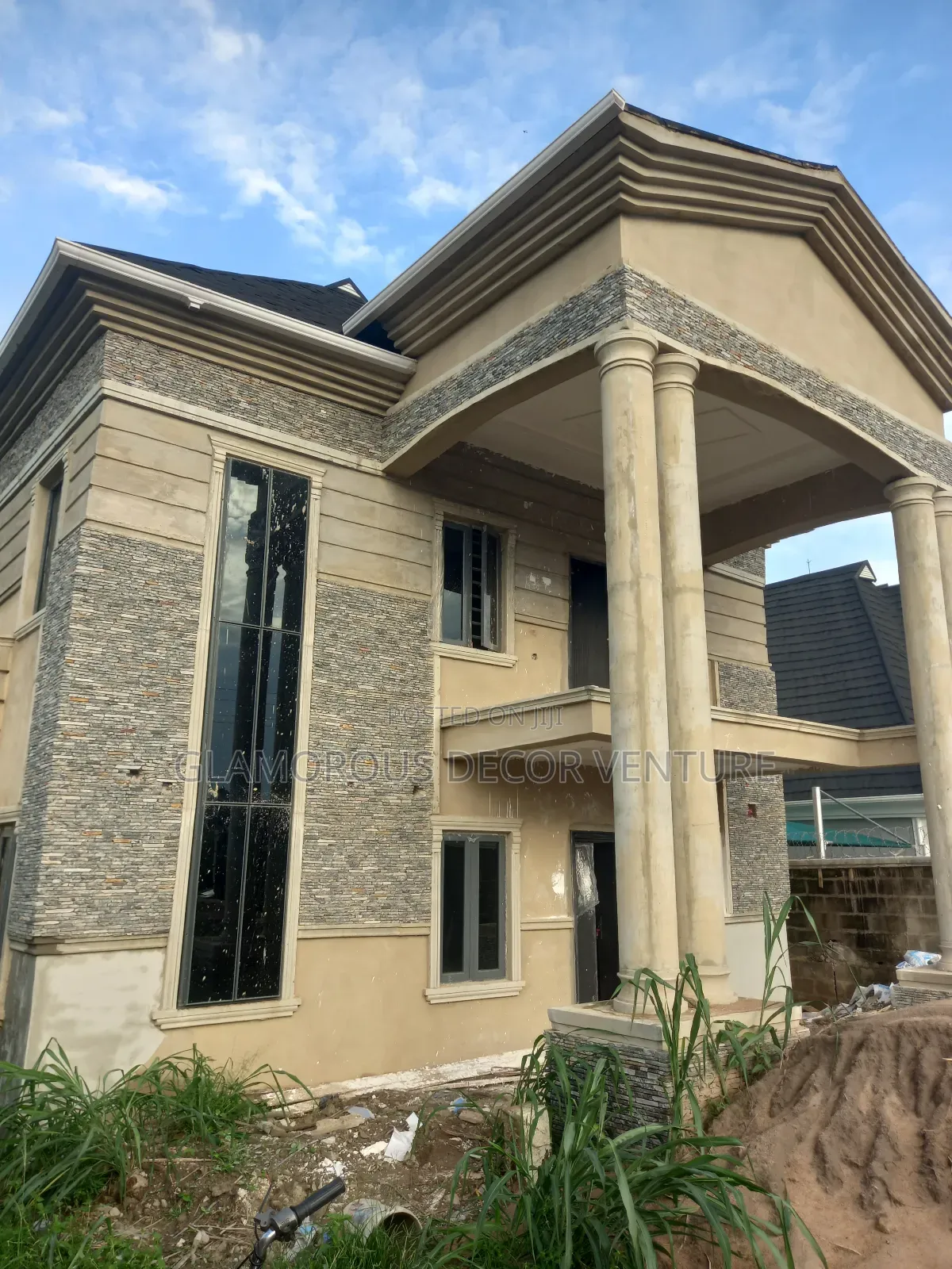 Proffesional House Paintings/ Wall Screeding