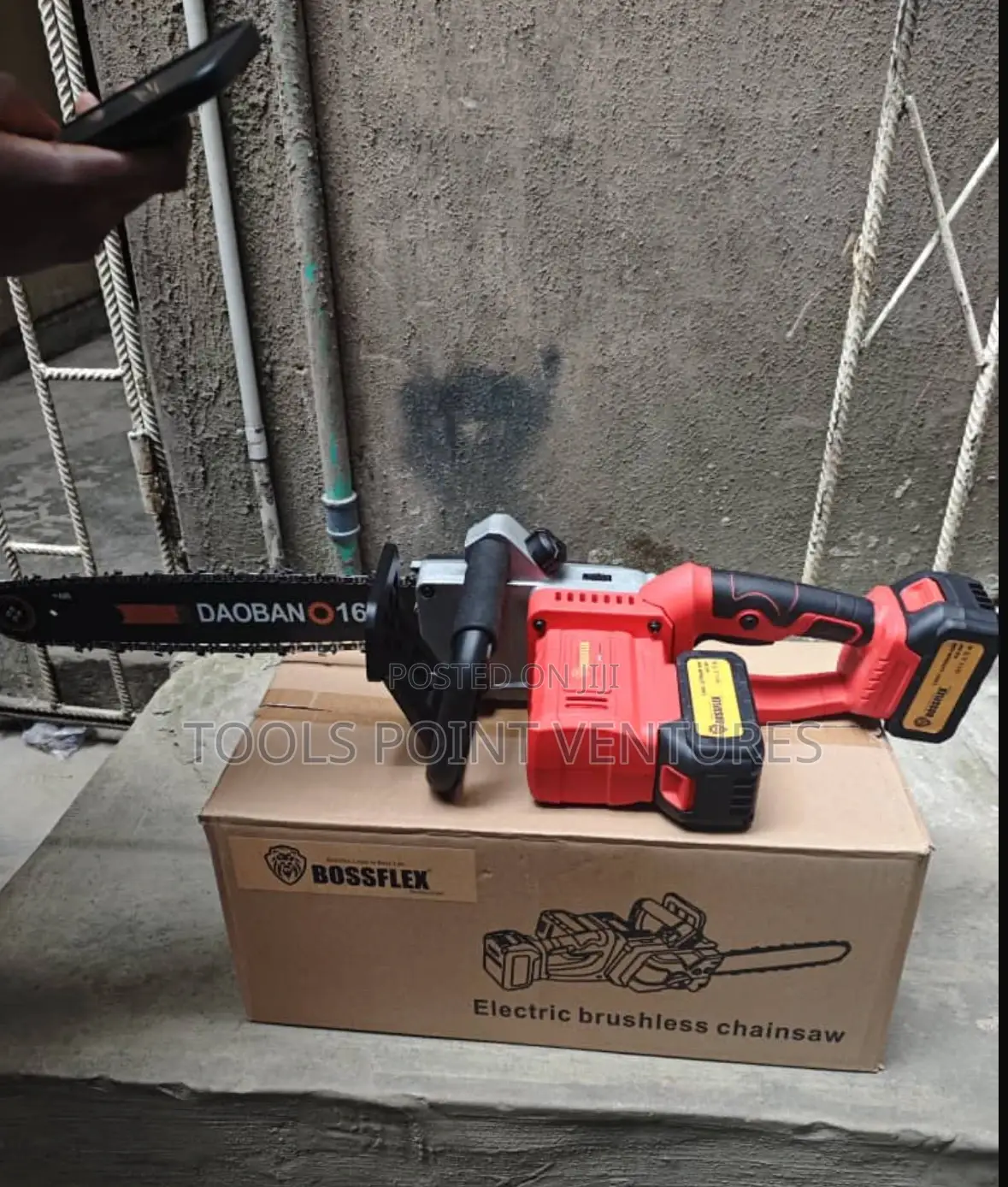 Daobano 16" Electric Brushless Chainsaw.