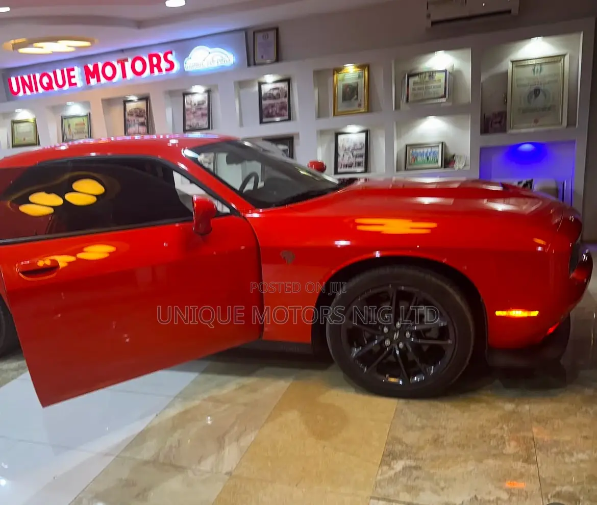 Dodge Challenger R/T 2022 Orange