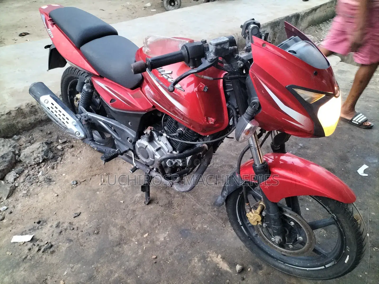 Bajaj Pulsar NS 200 2023 Red