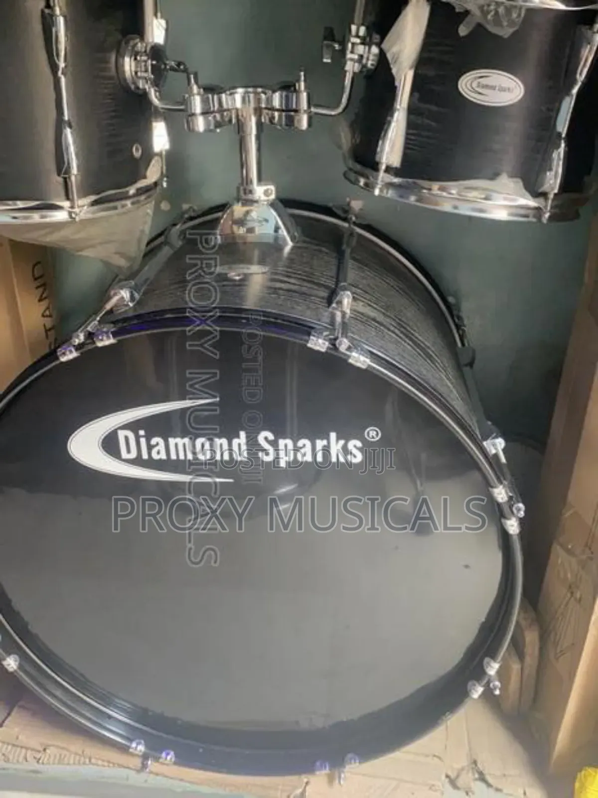 Diamond Sparks Professional Drum 5 Set