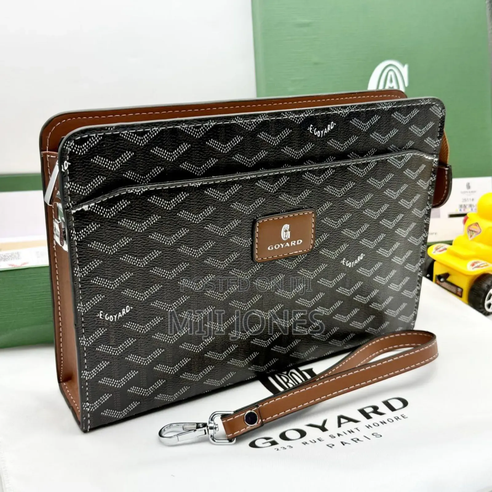"Fashionable Luxury Men's Party Purse"