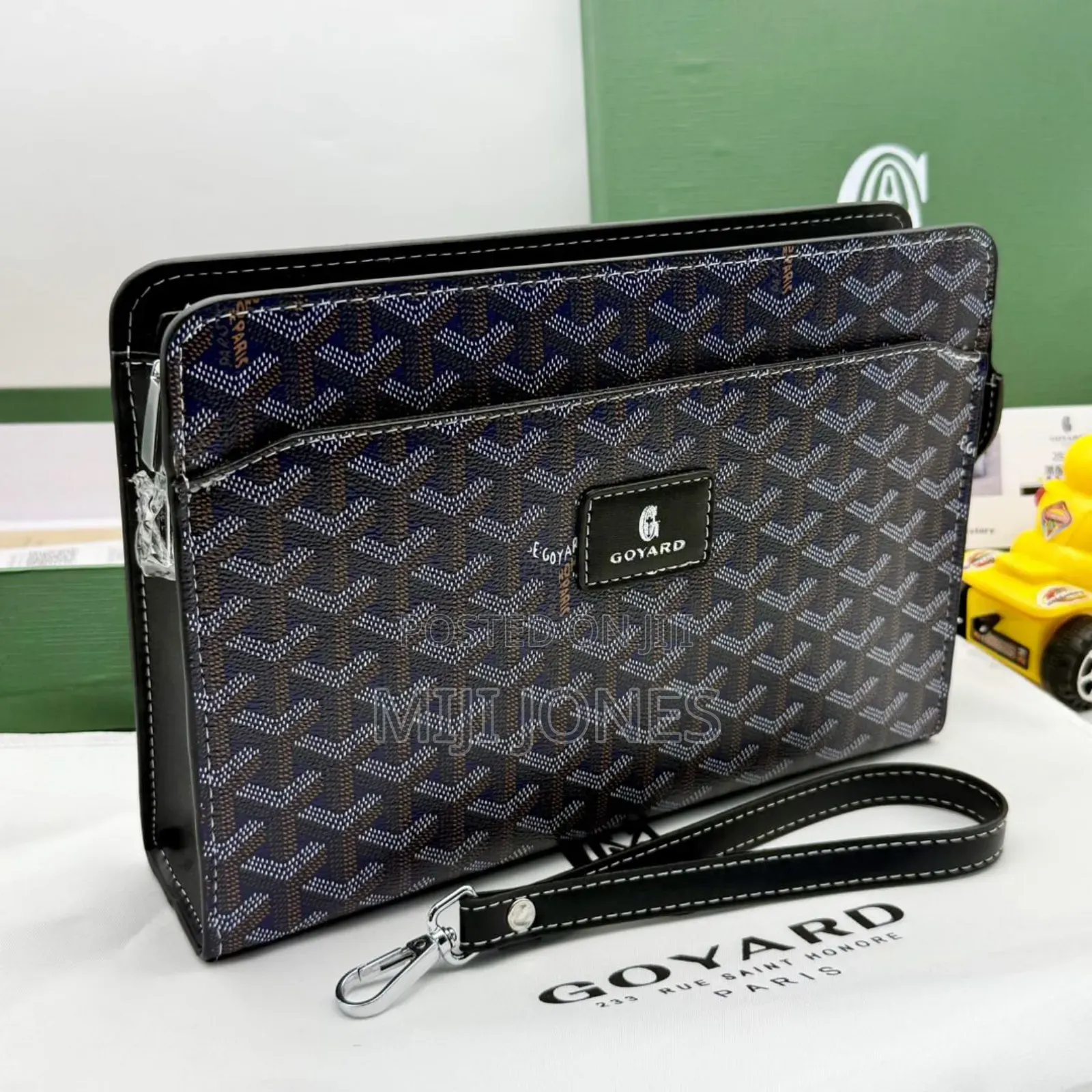 "Fashionable Luxury Men's Party Purse"