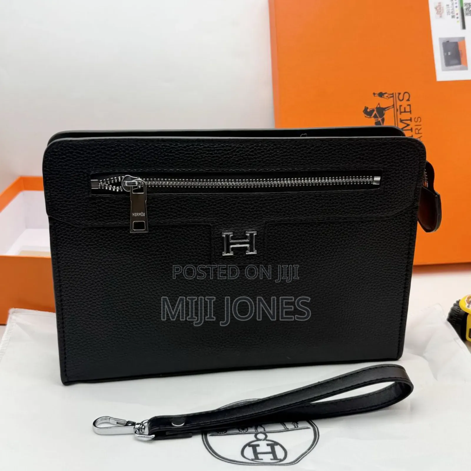 "Fashionable Luxury Men's Party Purse"