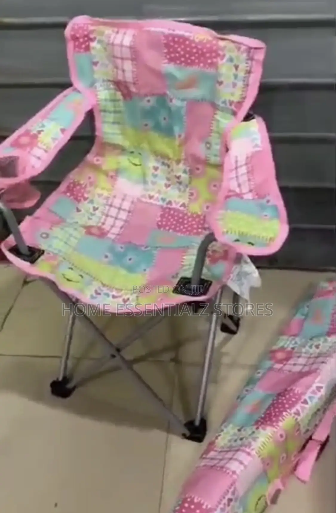 Outdoor Camp Chair With Storage Wallet - Foldable Camp Seat