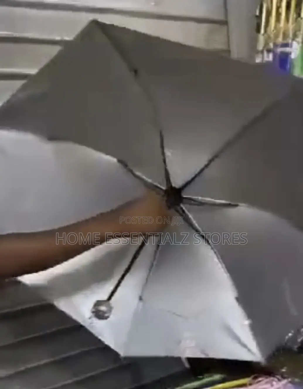 Mini Portable Umbrella With 7 Springs
