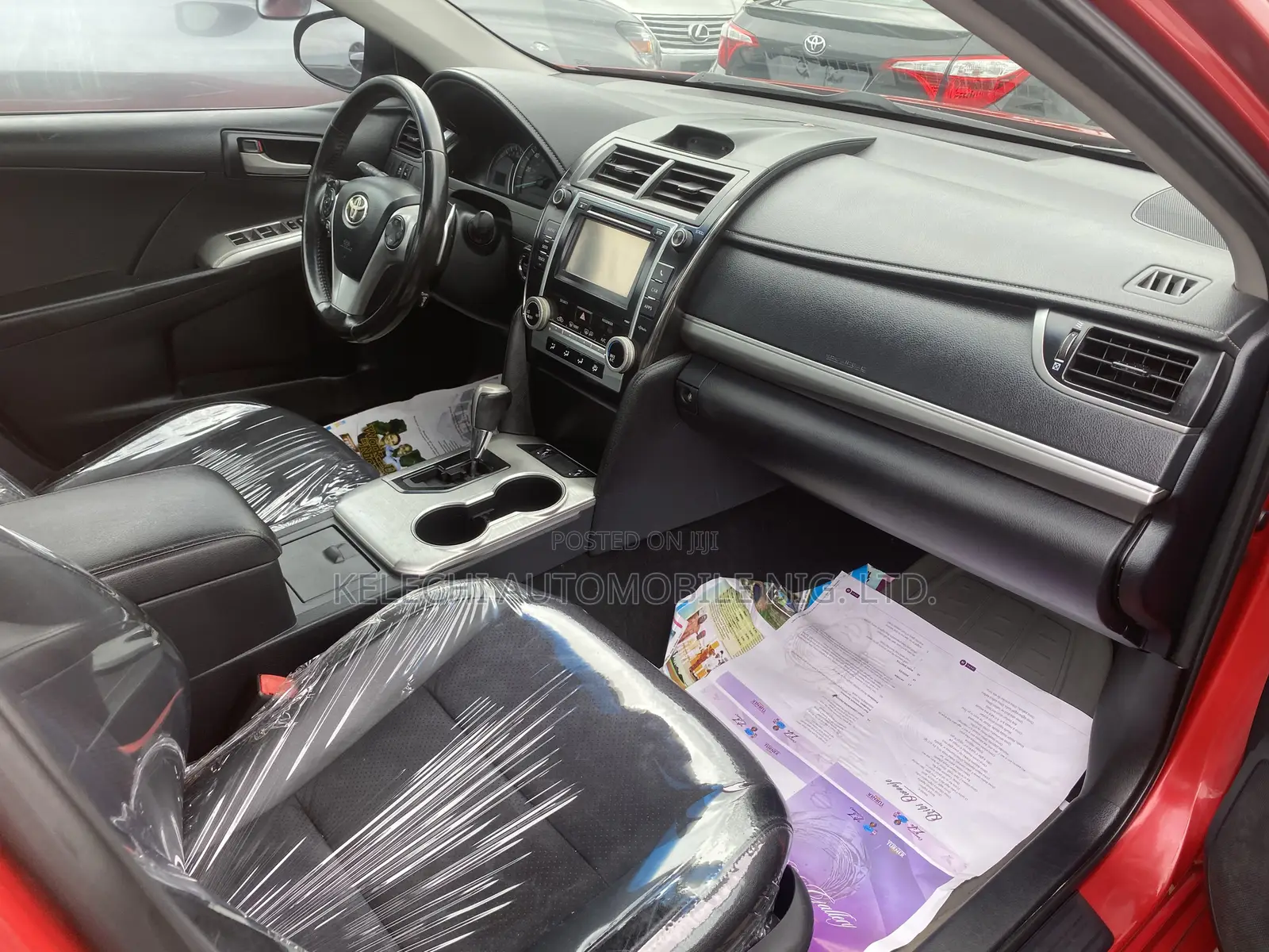 Toyota Camry SE 4dr Sedan (2.5L 4cyl 6A) 2012 Red