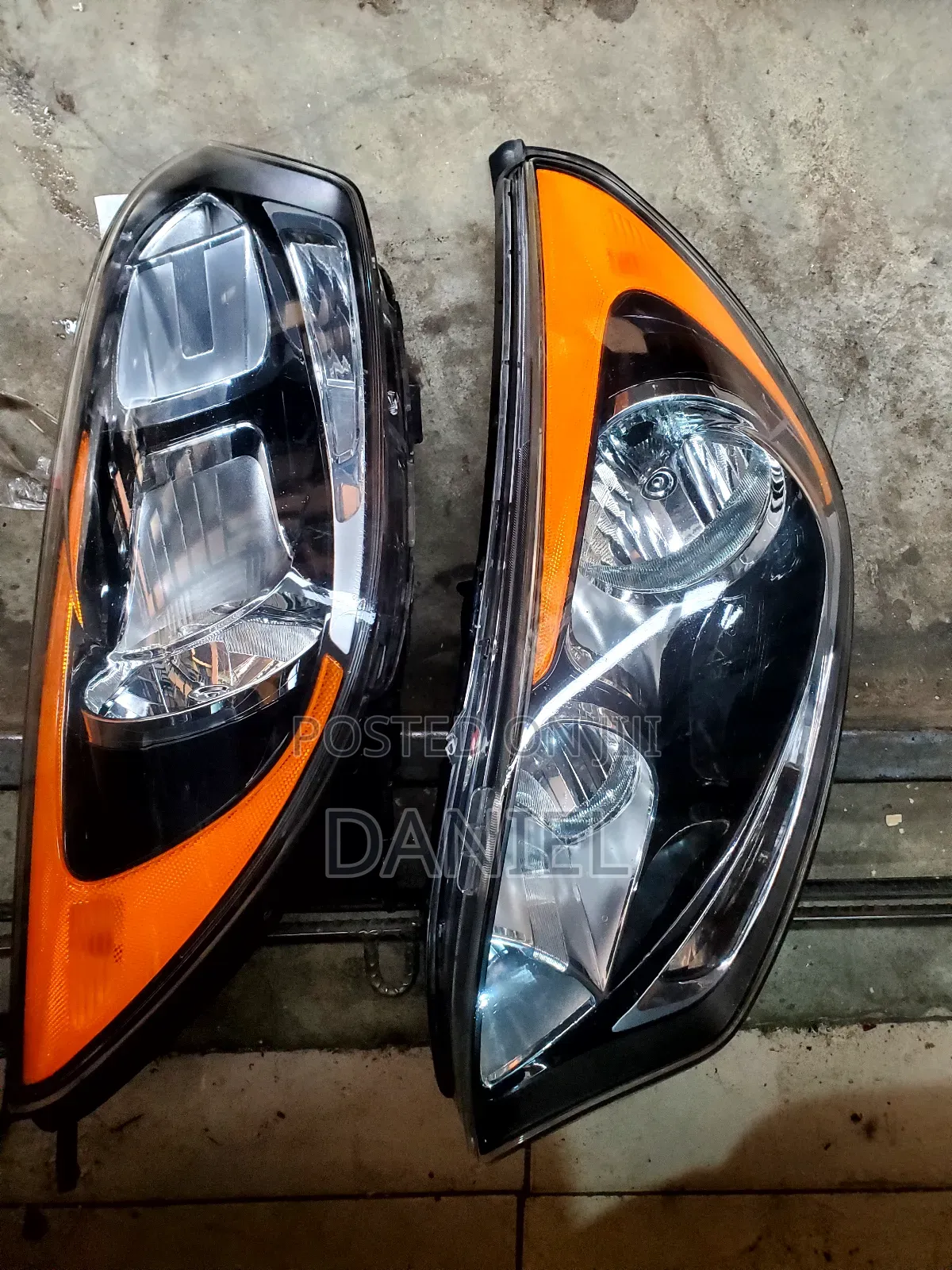 Kia Rio 2012 Hatch Back Headlight