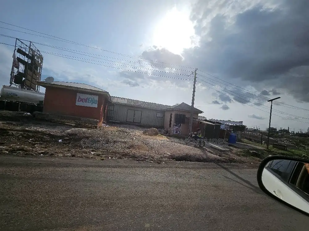 Commercial Land of 4,100sqm at Toll Gate Ibadan