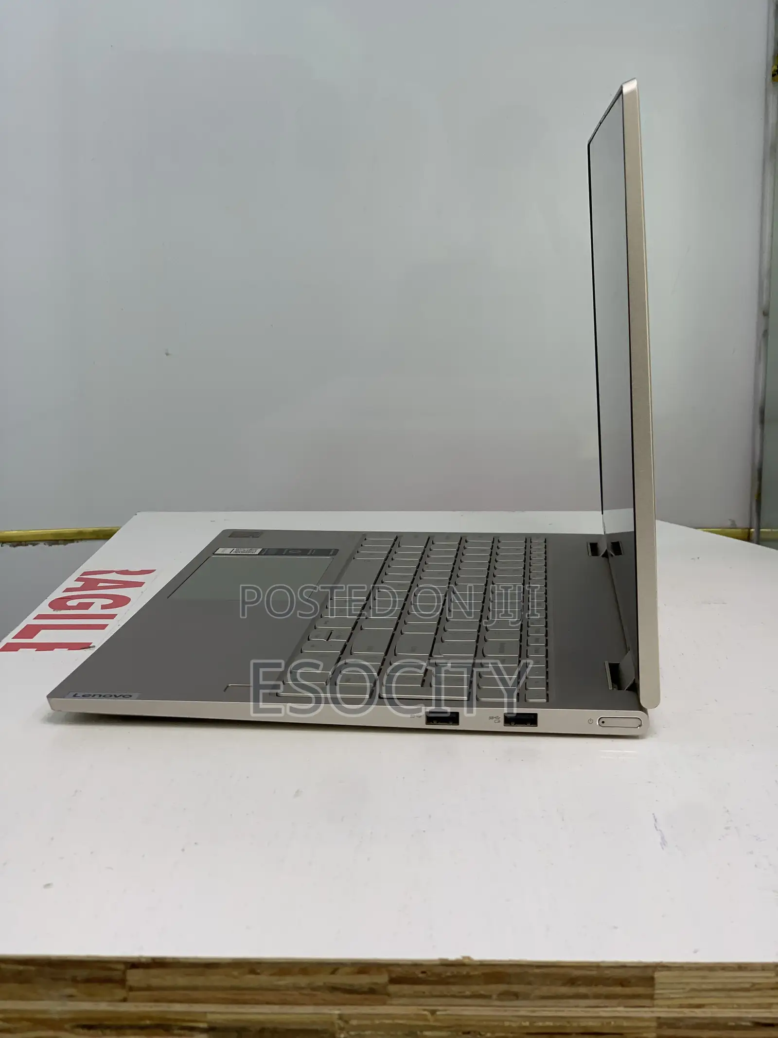 Laptop Lenovo Yoga C740 16GB Intel Core I5 SSD 512GB