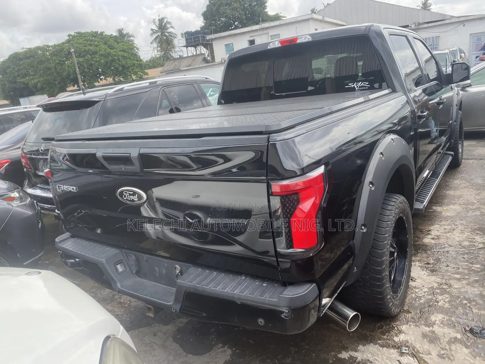 Ford F-150 XLT 4dr SuperCrew 6.5 ft. SB (2.7L 6cyl Turbo 6A) 2015 Black