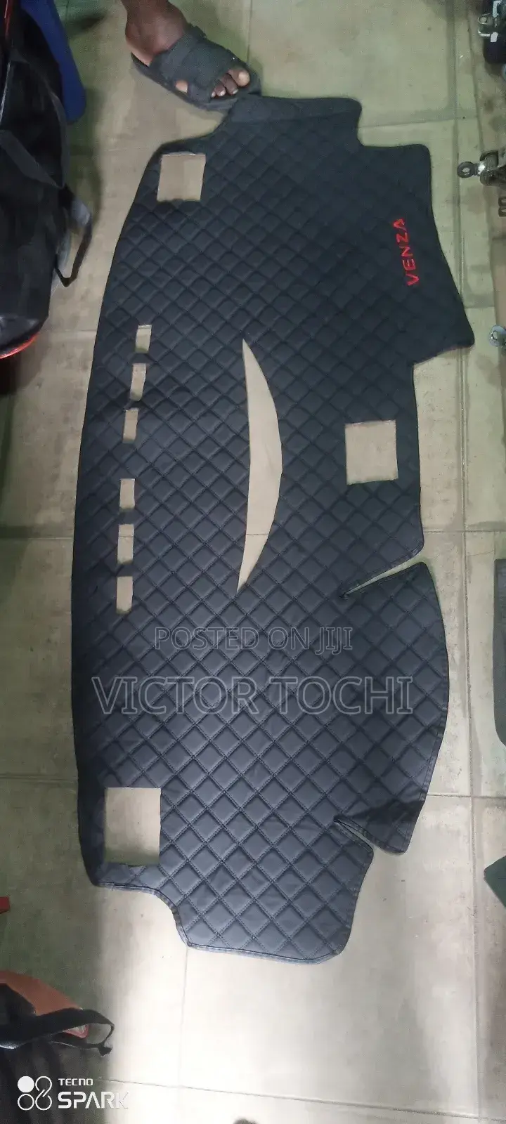 Leather Draft Dashboard Cover for Toyota Venza
