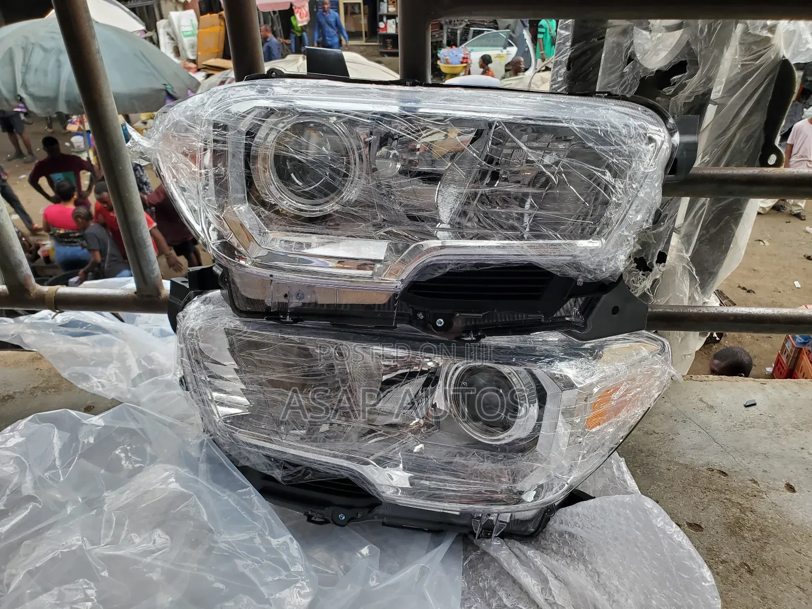 Headlamp for Toyota Tacoma 2018