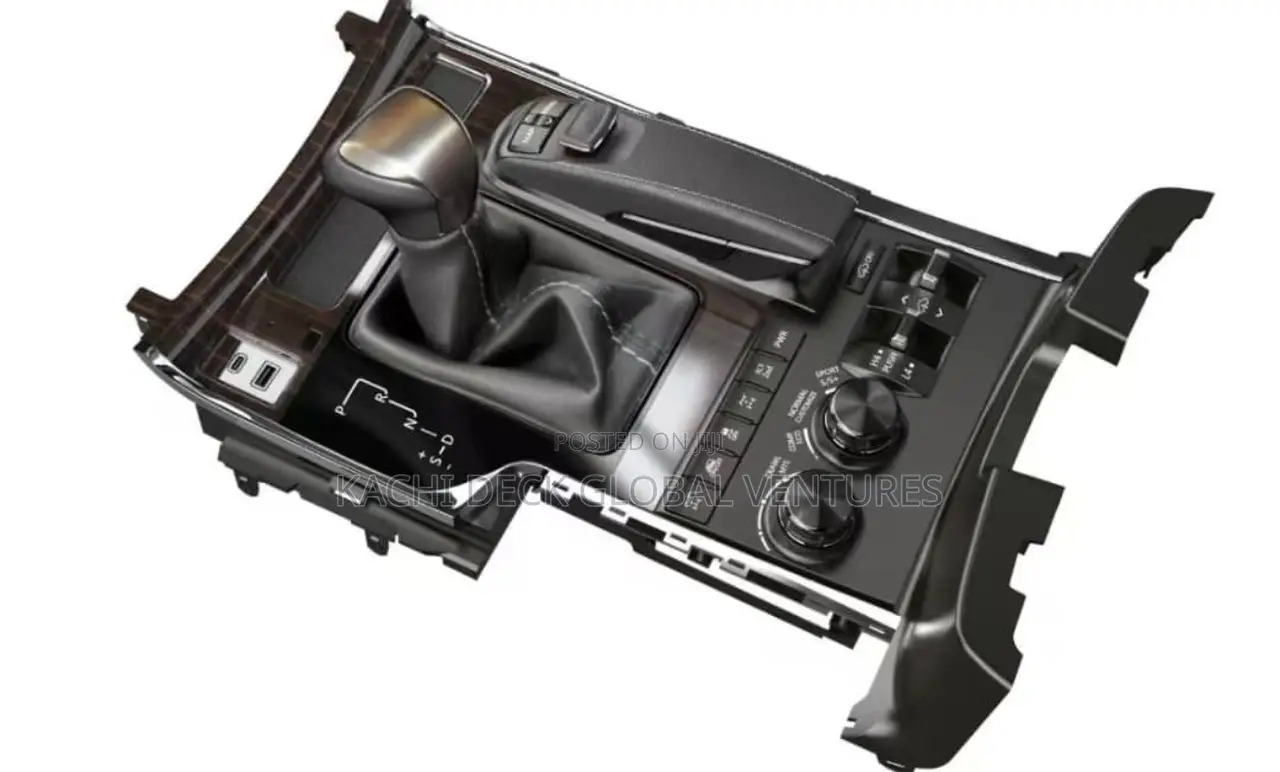 Lx 570 Consol Interior