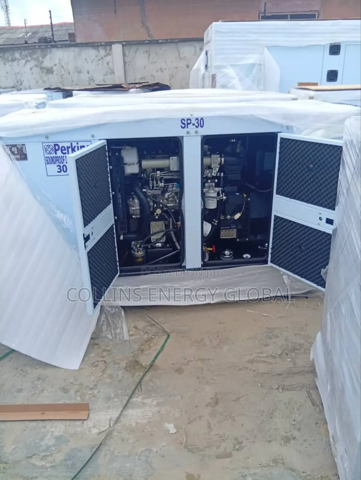 30kva Uk Perkins Soundproof Copper Coil Generator