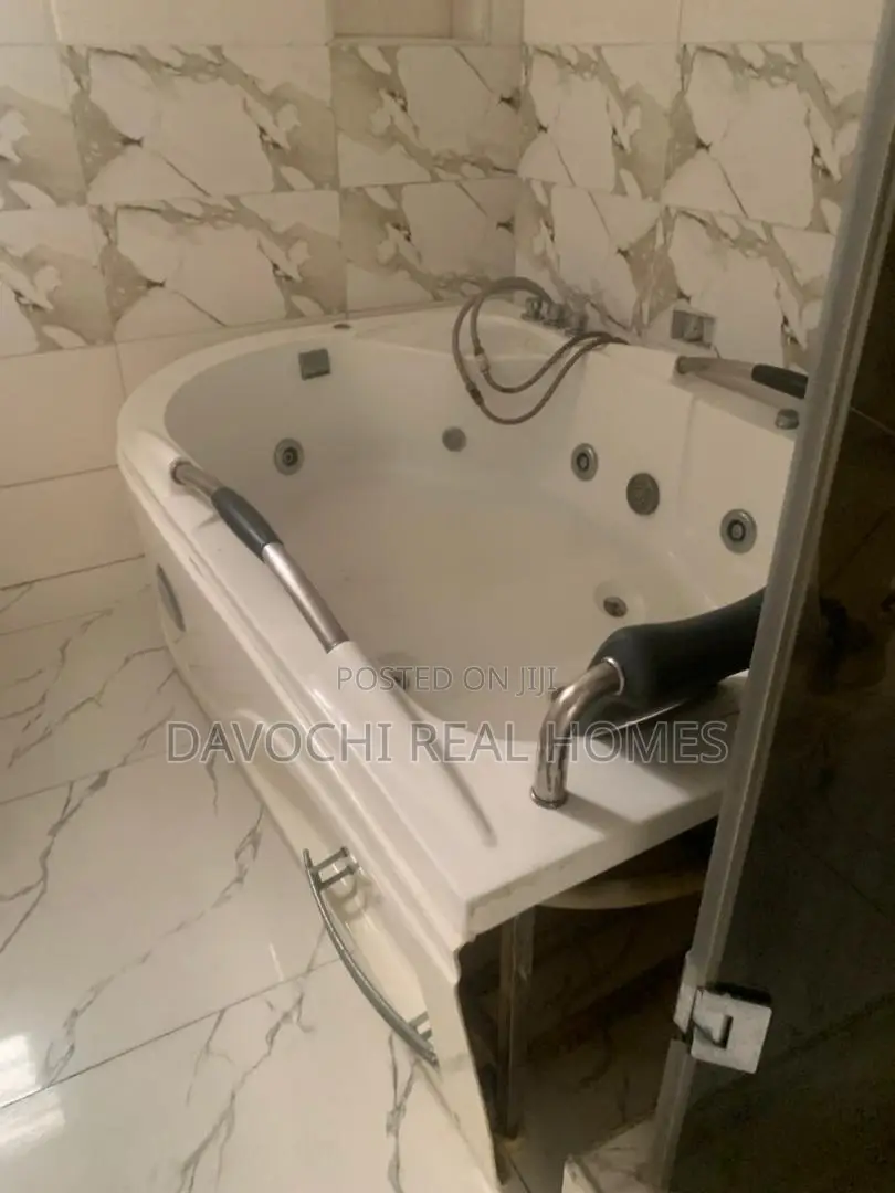 4bdrm Duplex in 2Nd Toll Gate, Lekki Phase 2 for rent
