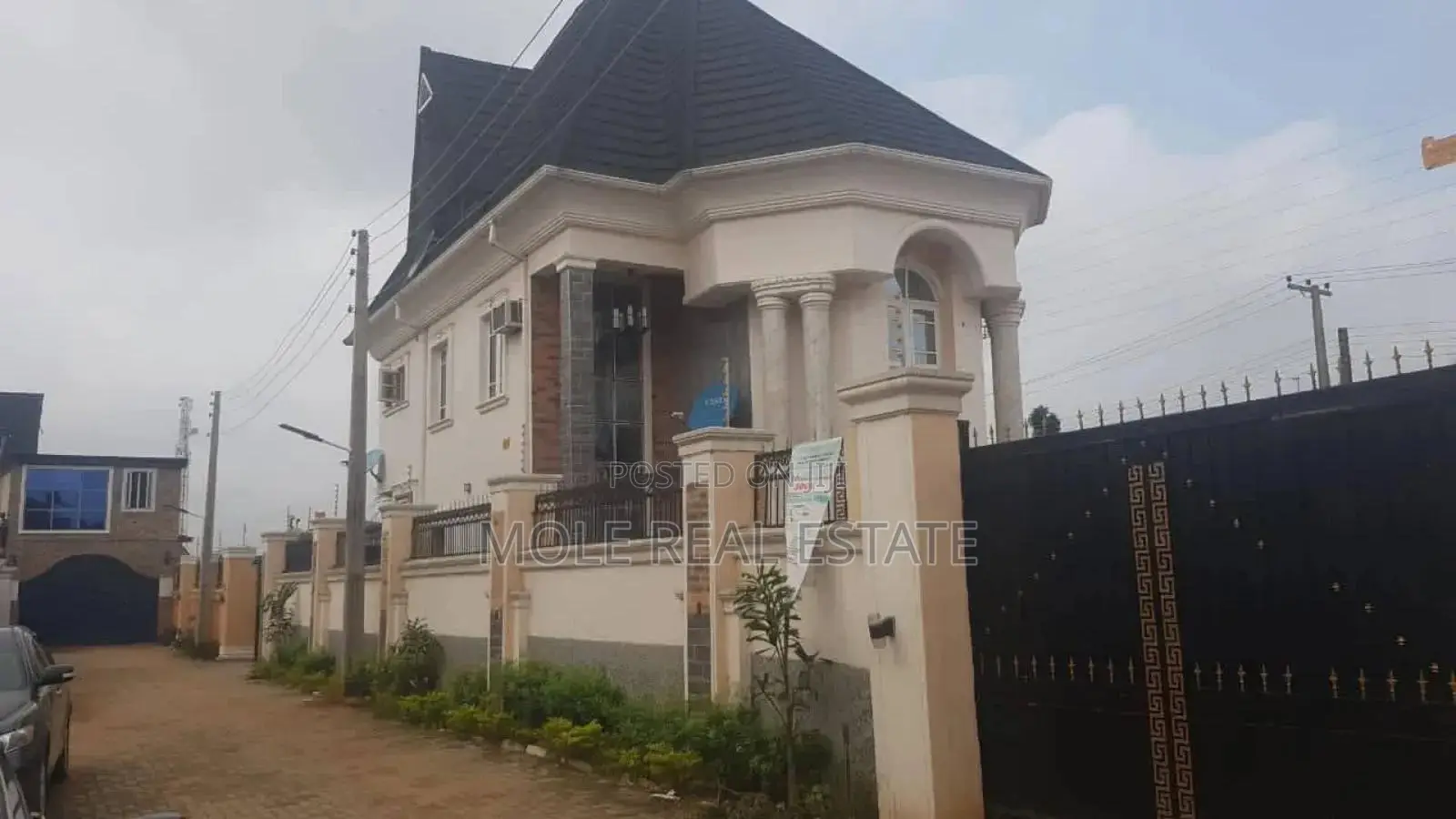 Furnished 4bdrm Duplex in Ejigbadero Estate for sale