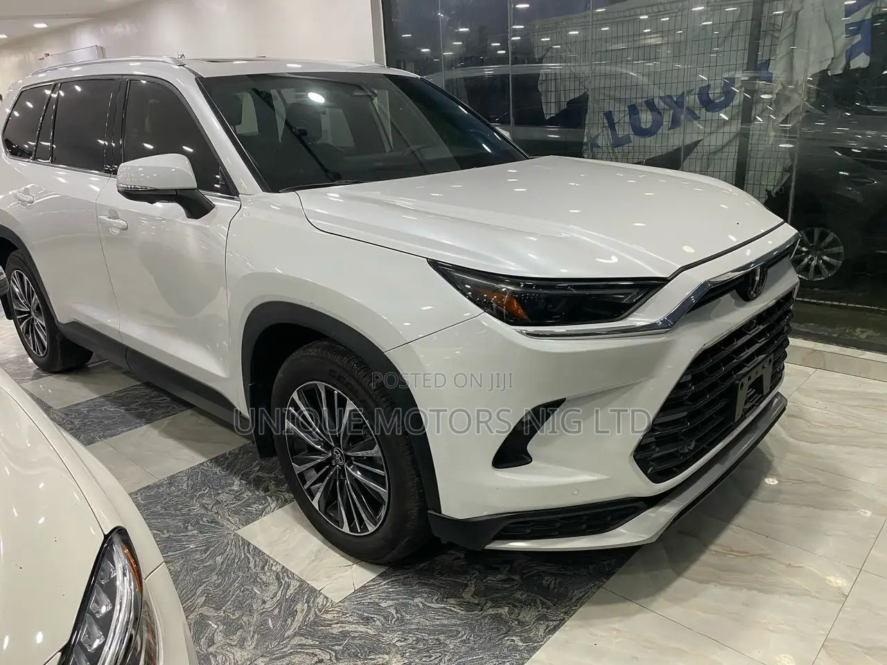Toyota Grand Highlander Platinum AWD 2024 White