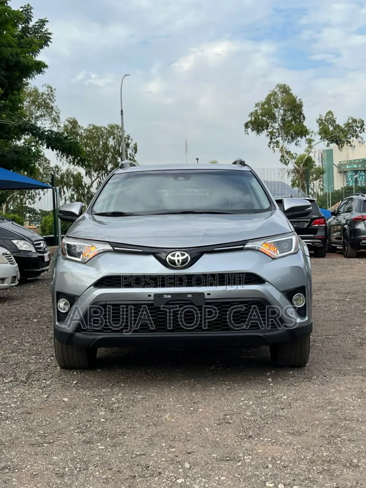 Toyota RAV4 Limited FWD (2.5L 4cyl 6A) 2017 Gray