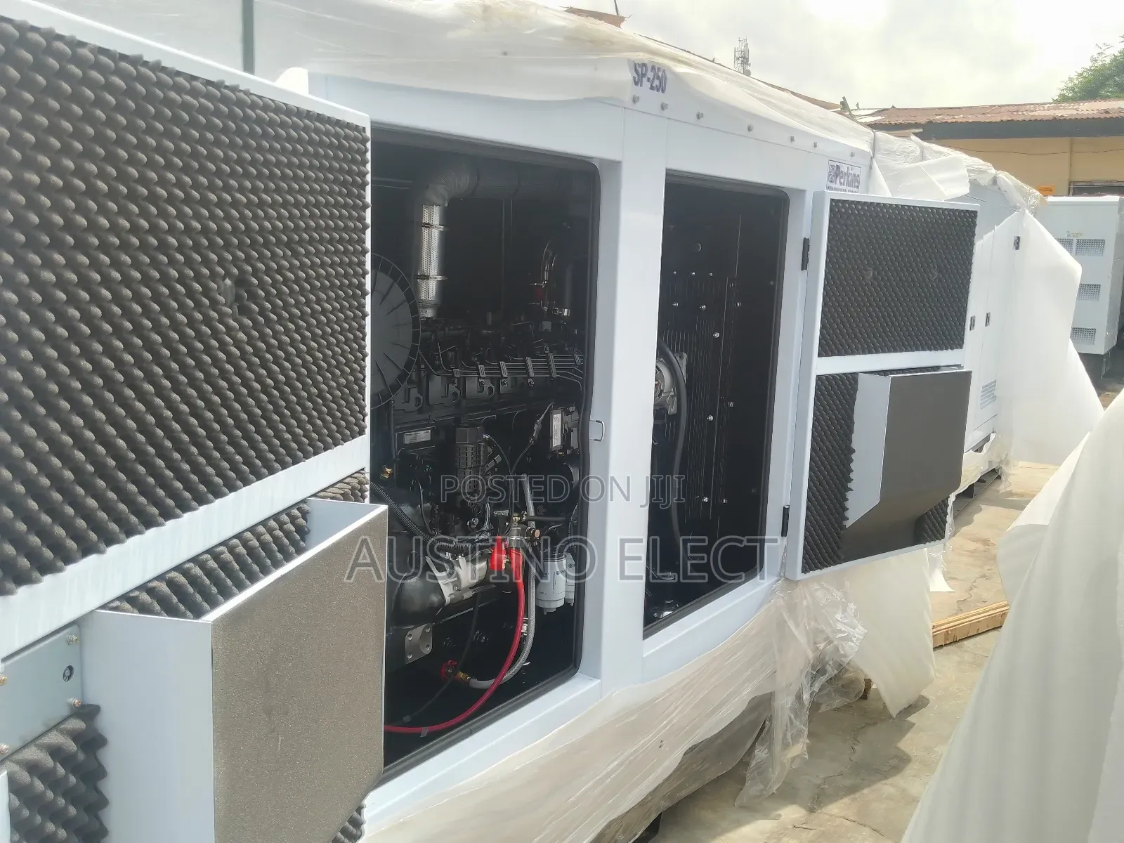 England Engine Perkins 150kva Soundproof Generator