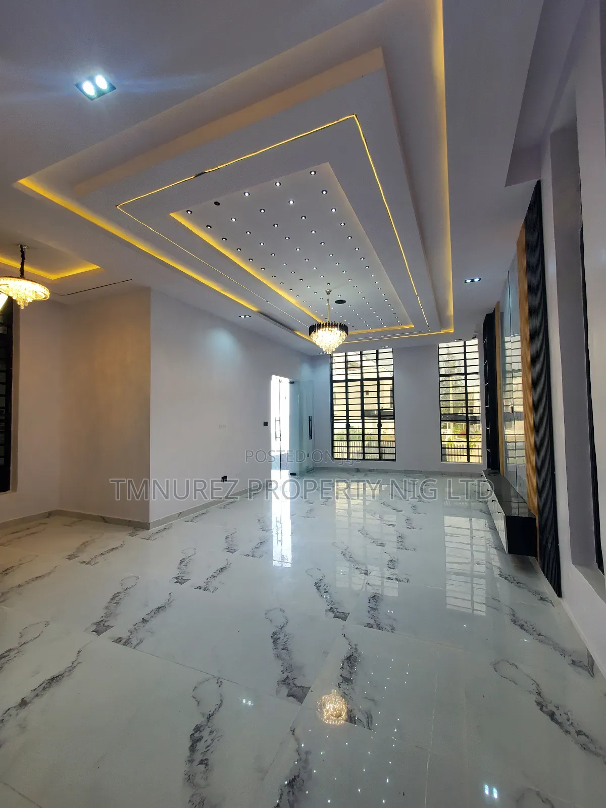 5bdrm Duplex in Lekki County, Ikota for sale