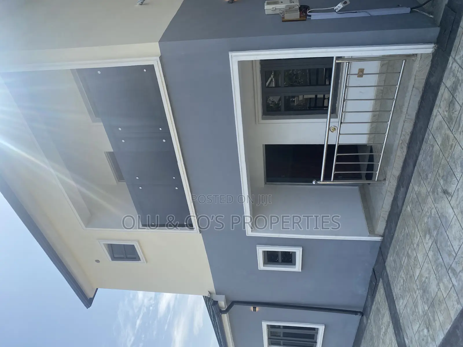 Furnished 3bdrm Duplex in Leisure Court Estate, Lugbe District for rent