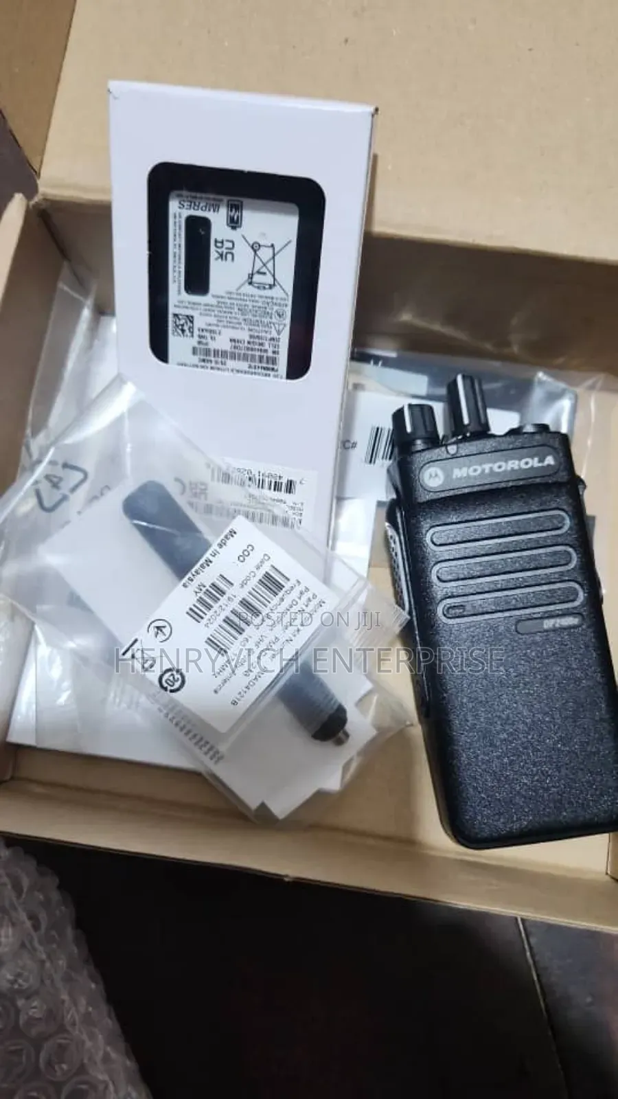 Motorola Dp2400e Digital Walkie Talkie -