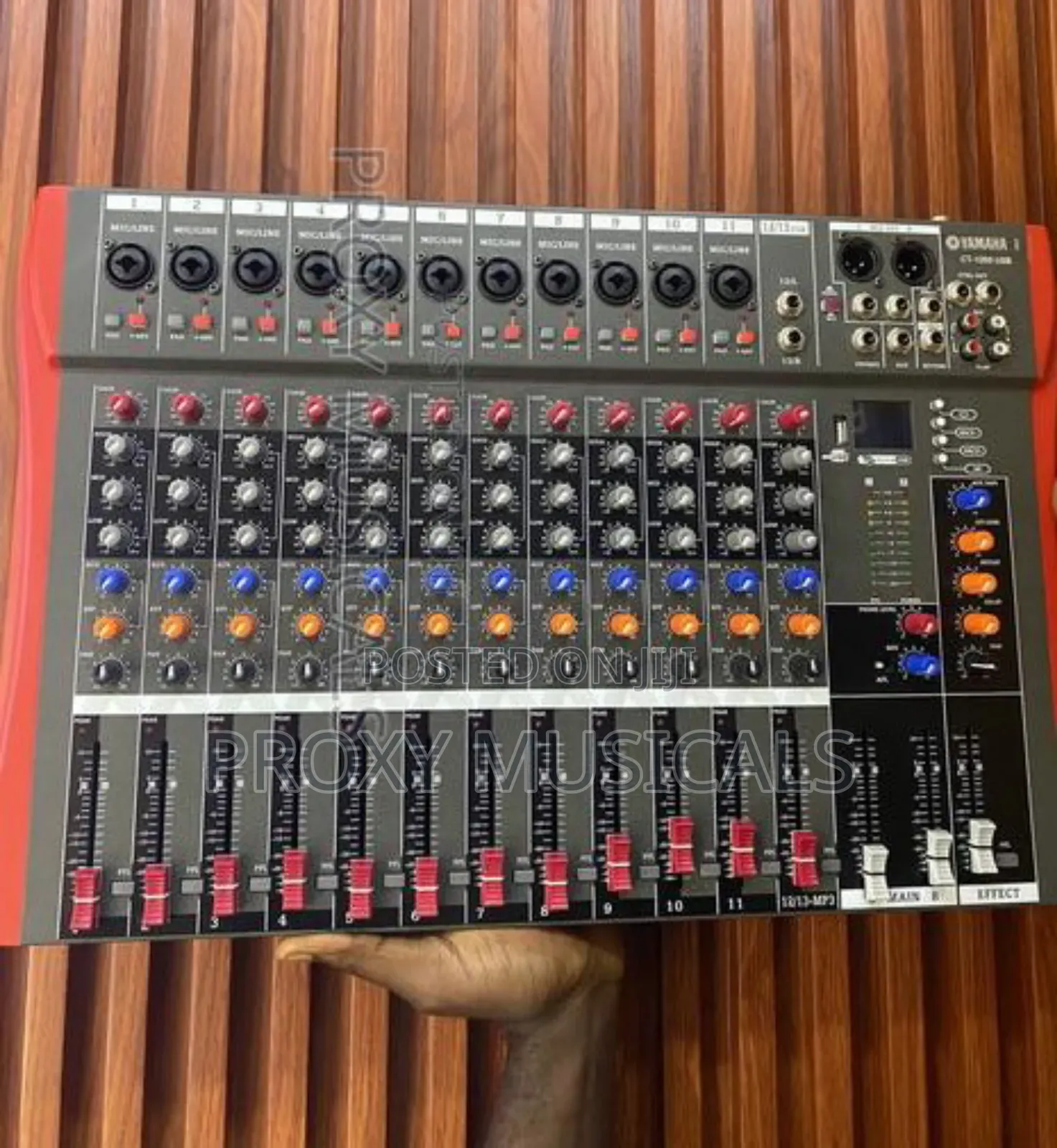 12 Channels Yamaha Mixer