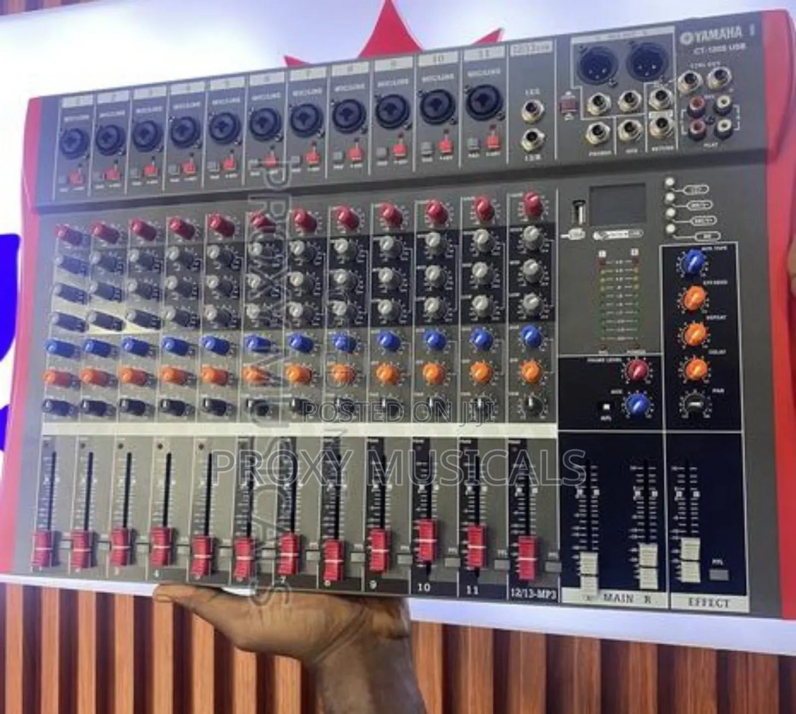 12 Channels Yamaha Mixer
