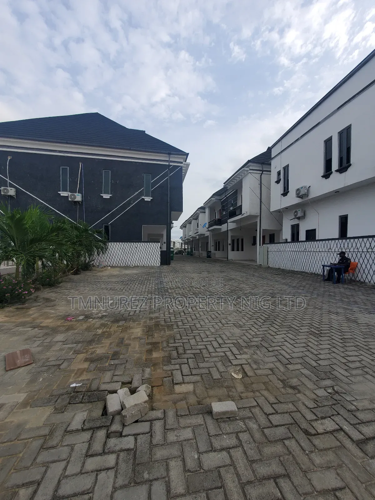 Studio Apartment in Orchid Road, Ikota for rent
