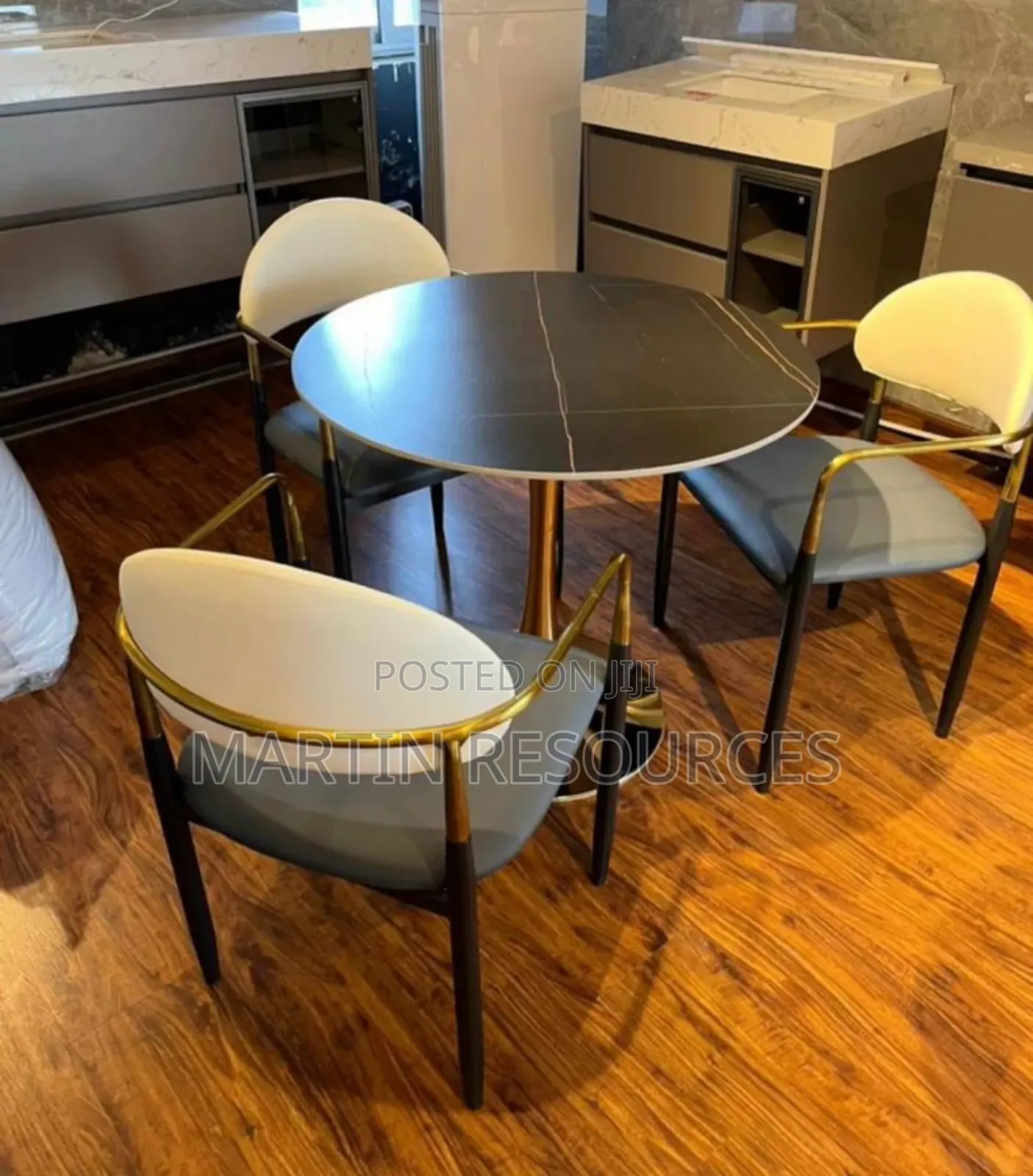 Portable 3 Seater Dining
