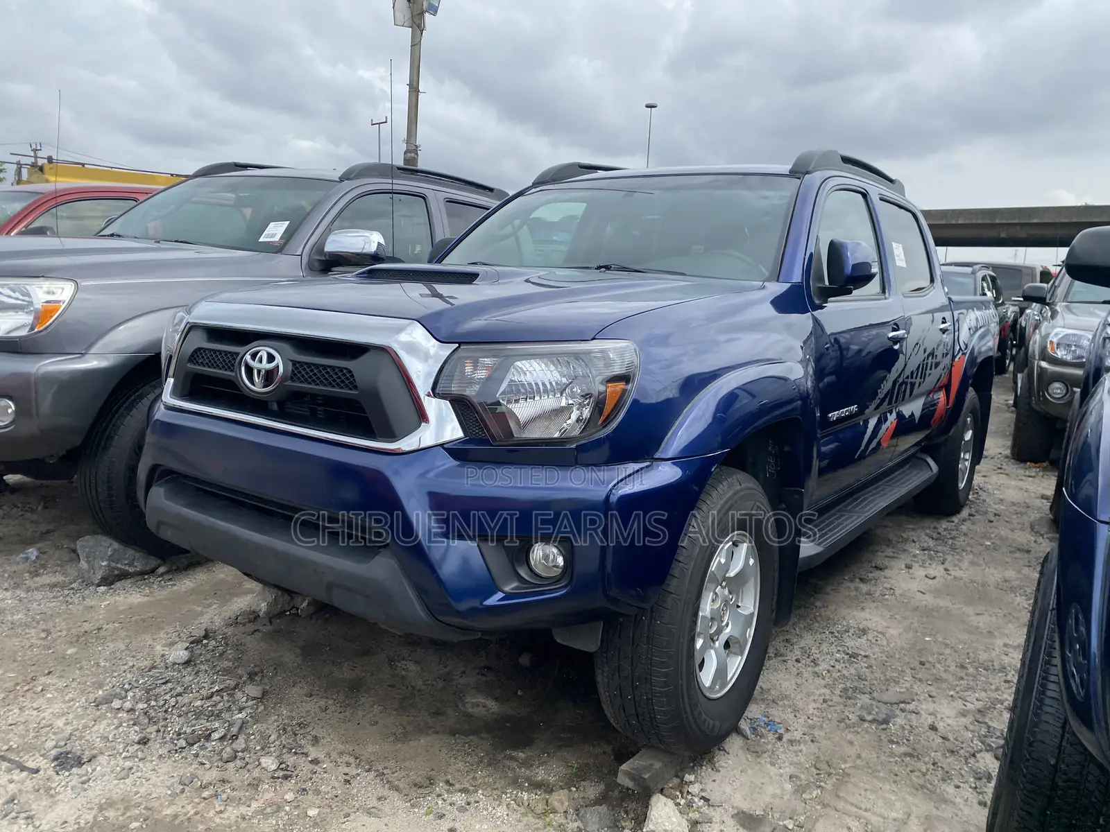 Toyota Tacoma V6 4dr Access Cab 4WD 6.1 ft. SB (4.0L 6cyl 5A) 2015 Blue